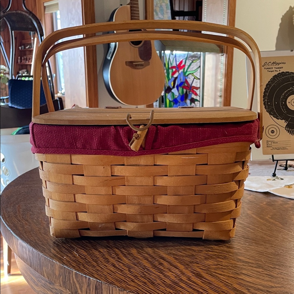 Longaberger small Woven Picnic Basket with Red Lining and plastic liner